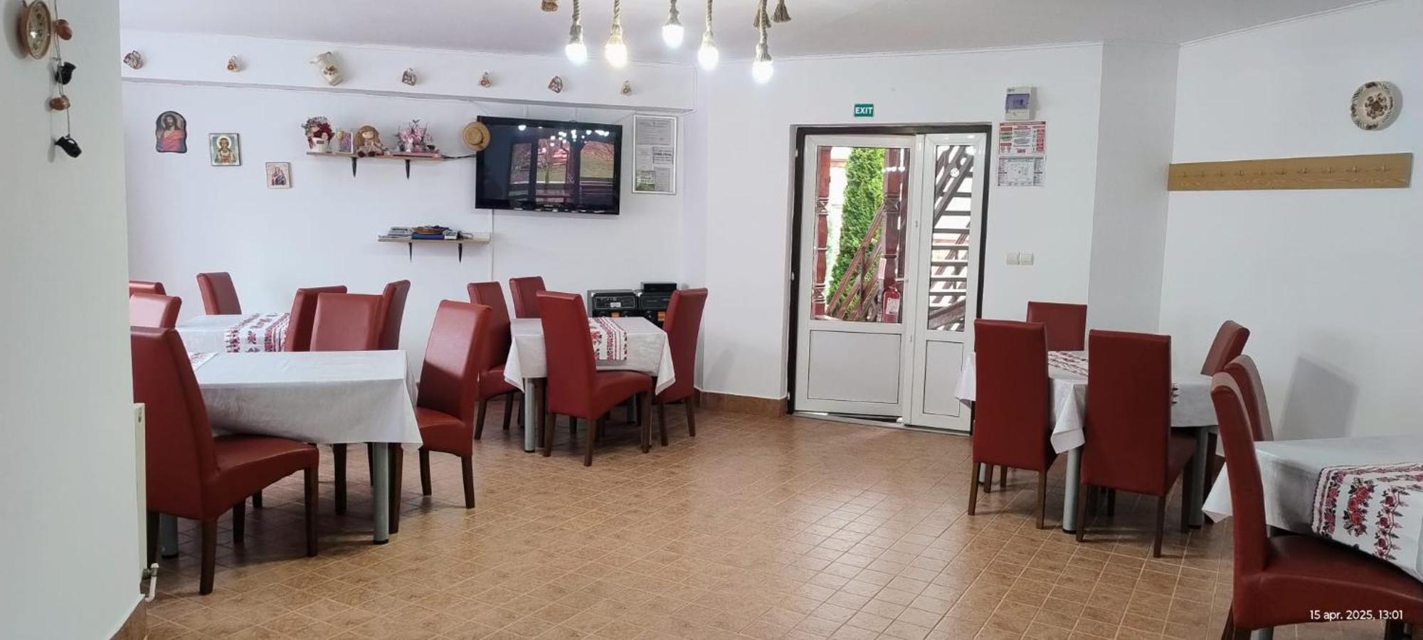 Hotel Cris & Mona Săpînţa Exteriér fotografie
