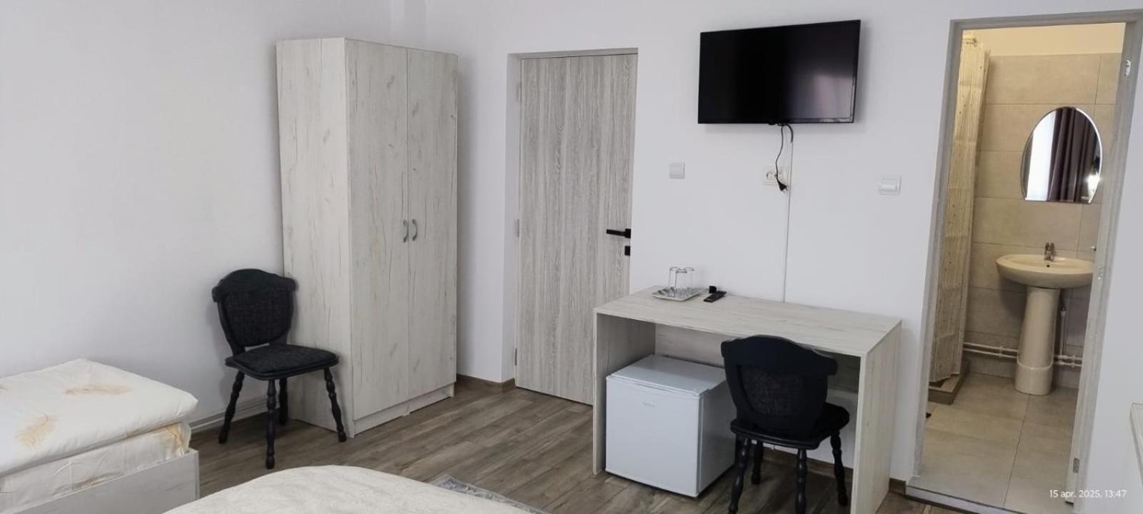 Hotel Cris & Mona Săpînţa Exteriér fotografie